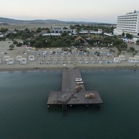 Aytas Hotel Ayvalik Bagian luar foto