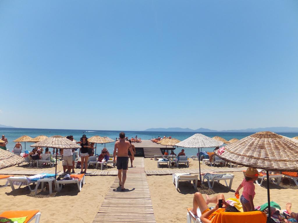 Aytas Hotel Ayvalik Bagian luar foto