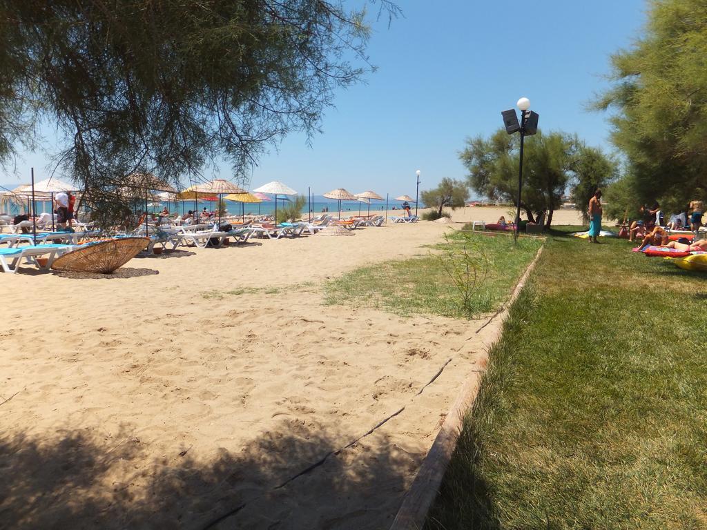 Aytas Hotel Ayvalik Bagian luar foto