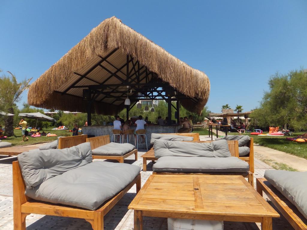 Aytas Hotel Ayvalik Bagian luar foto