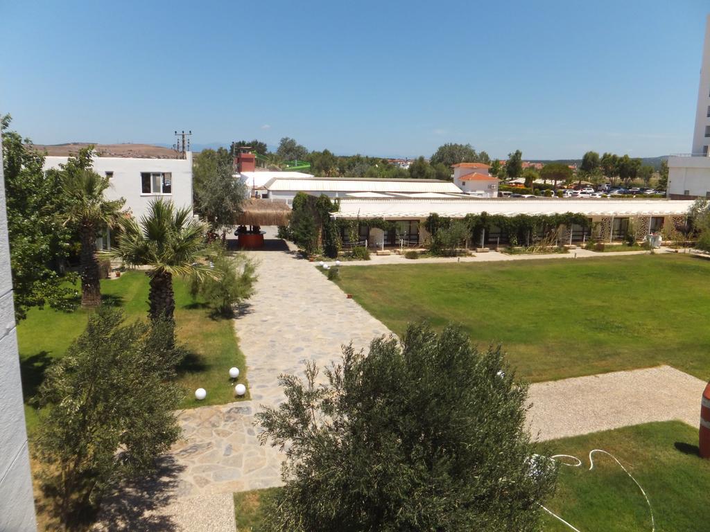 Aytas Hotel Ayvalik Bagian luar foto