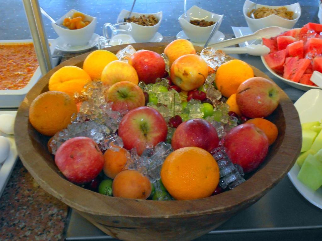 Aytas Hotel Ayvalik Bagian luar foto